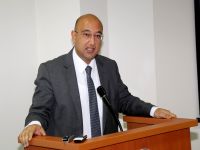 Maliye Bakanı Özgür:  “Elektrik kablosu, çözümün ve barışın tetikçisi olur”