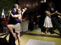 Obama tango yaptı. İşte o video!