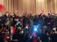 Irak'ta Şii lider Sadr destekçileri parlamentoyu bastı