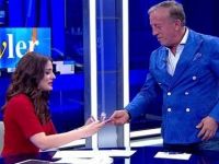 TV sunucusu Ali Ağaoğlu'nun cebineki parayı saydı