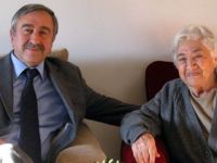 Akıncı, annesinin anneler gününü böyle kutladı