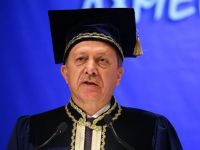 Erdoğan’ın diploması Alman mizah programına konu oldu