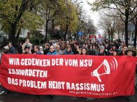 Berlin’de yüzlerce kişi ırkçılığı protesto etti