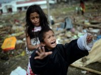 Filipinler afetin etkilerinden kurtulmaya çalışıyor