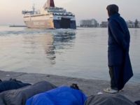 Yunanistan mülteciler için B planı istiyor