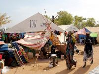 Güney Sudanlılar için yeni kamplar kurmaya çalışıyoruz