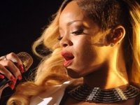 Rihanna'dan İklim Vakfına 15 Milyon Dolar Bağış