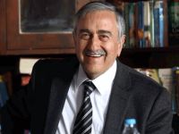 Akıncı'dan Kıbrıslı Hristiyanlara İngilizce mesaj