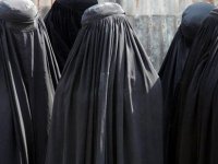 İsviçre'de burkaya bir yasak daha