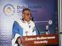 DAÜ Rektörü Prof. Dr. Necdet Osam, öğrencilere başarı diledi