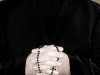 ABD'de Katolik rahipten cinsel istismar itirafı