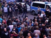 Almanya'da 'göçmenlerle kavga eden' gencin ölümünün ardından protesto