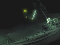 'Dünyanın en eski gemi enkazı' Karadeniz'de bulundu