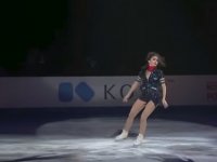 Rus artistik patinajcı Tuktamişeva, buz üstündeki ‘striptiz’ dansıyla sosyal medyada yeni bir akım başlattı