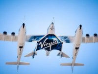 Virgin Galactic uzay turizm aracını test etti