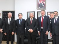 Vodafone Türkiye Ceo’su Deegan Ulaştırma Bakanı Atakan’ı ziyaret etti