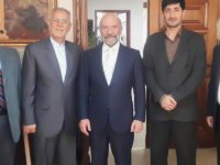 İran’ın Kıbrıs Büyükelçisi Yakın Doğu Üniversitesi Kurucu Rektörü Günsel'i ziyaret etti
