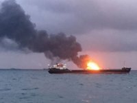 11 kişi ölmüştü: 'Kerç Boğazı'ndan yanan gemilerin mürettebatını kurtarma çalışmaları durduruldu'