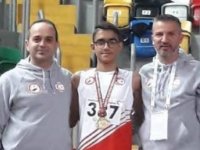 Yakın Doğu Koleji Sporcusu Gürsu Gülerler Türkiye Şampiyonu oldu