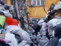 Bir evden 20 ton çöp çıkarıldı