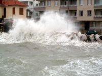 Ege ve Akdeniz'e fırtına uyarısı