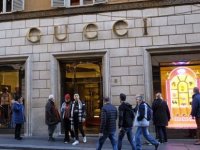 Gucci ırkçılık eleştirilerinin ardından o kazağı satıştan kaldırdıGucci ırkçılık eleştirilerinin ardından o kazağı satıştan kaldırdı