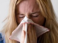 Fransa'da grip salgını 2 bin 800 can aldı