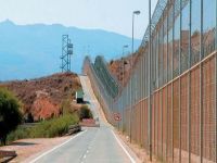 Çipras: Türkiye- Yunanistan sınırındaki dikenli teller utanç verici!