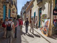 "Değişmeden görelim" diyenler Havana'ya gidiyor