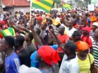 İktidarın 53 Yıldır Aynı Ailede Olduğu Togo'da Cumhurbaşkanlığı Seçimi Yapılıyor