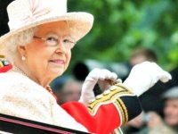 Kraliçe Elizabeth’in 70. yıl kutlamalarında yıldızlar geçidi