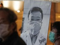 Çin, salgını ilk duyurduğunda söylenti yaymakla suçlanan Vuhanlı doktora öldükten sonra "pardon" dedi