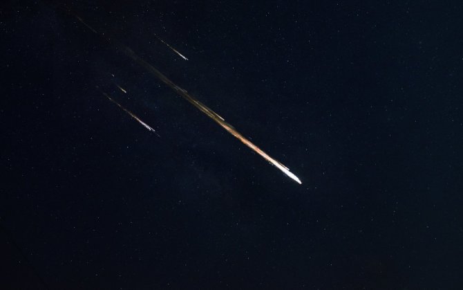 meteor-yagmuru-shutter.jpg