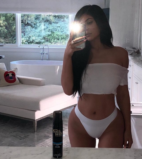 Ruj satarak, dünyanın en genç milyoneri oldu:Kyle Jenner galerisi resim 8