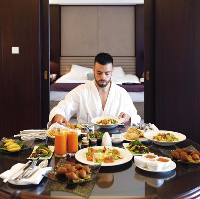 GENÇ İŞ ADAMI, AYDA 201 BİN TL MAAŞLA ÇALIŞACAK ASİSTAN ARIYOR! galerisi resim 13