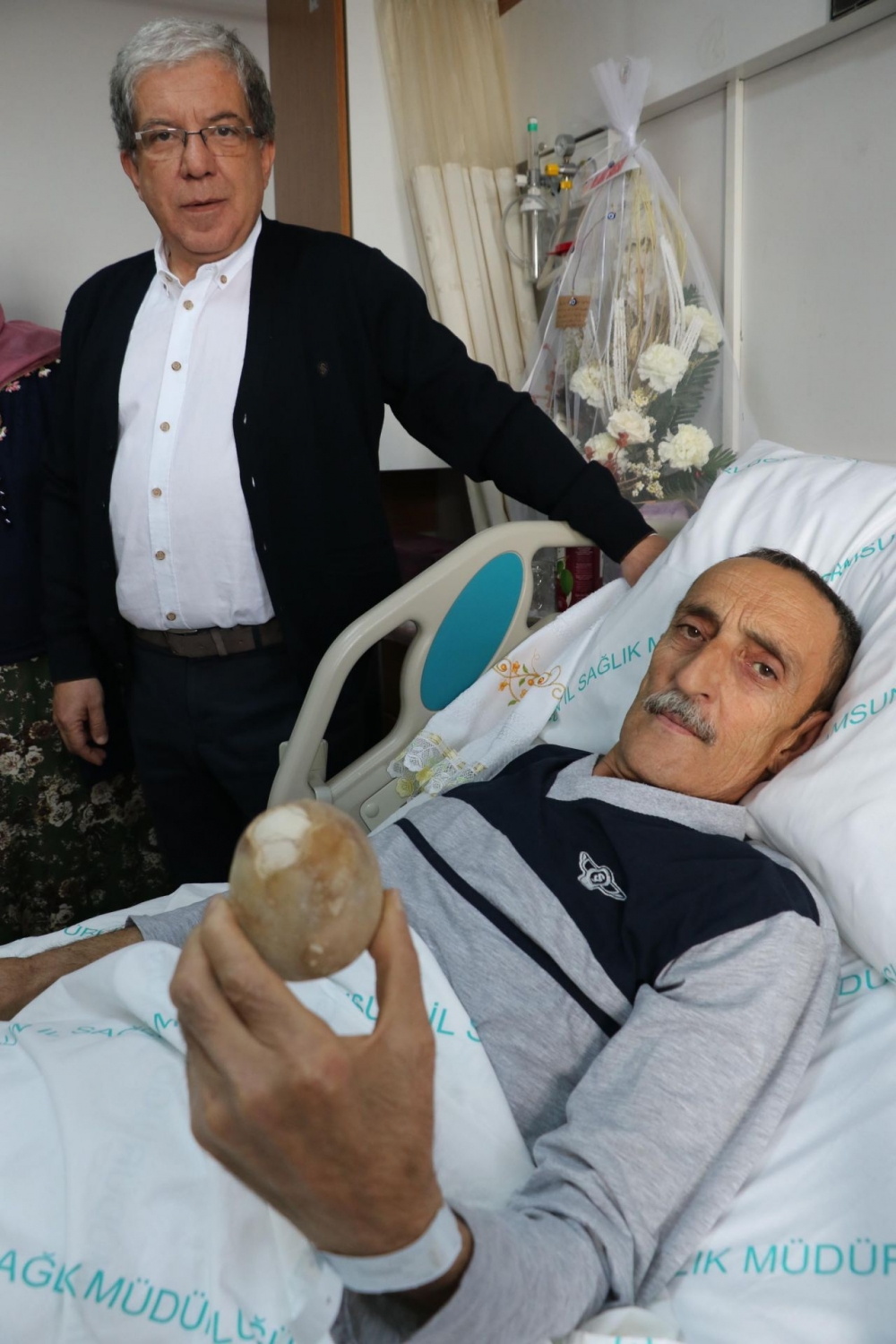 Patates sandılar.Hastanın karnından çıkınca doktor da şaşkına döndü galerisi resim 9