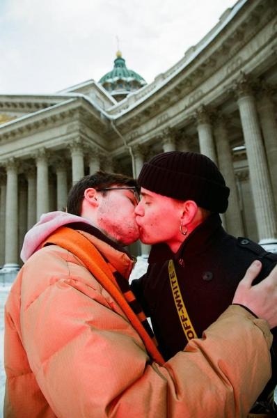 “Radikal aşkın huzur bozan kartpostalları” LGBTQ+ galerisi resim 3