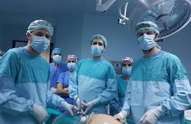 Ameliyat masasında gözü oyulurken uyandı! Doktorlar uyanık olduğunu anla galerisi resim 11