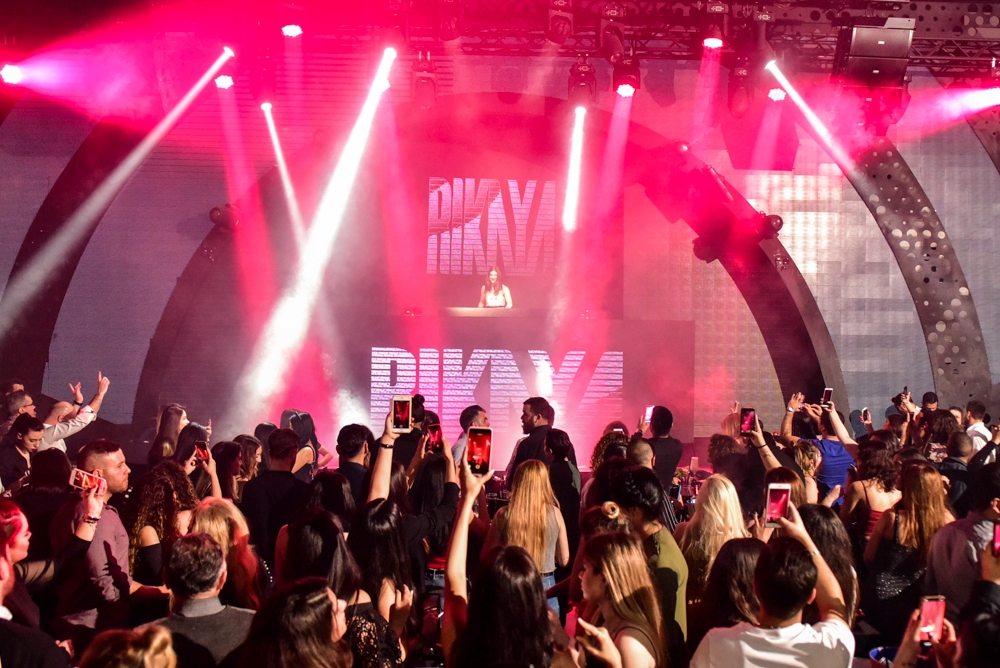 Thrones Club’ta Rikaya rüzgarı esti galerisi resim 9