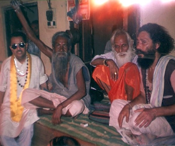 46 yıldır sağ elini hiç indirmedi galerisi resim 8