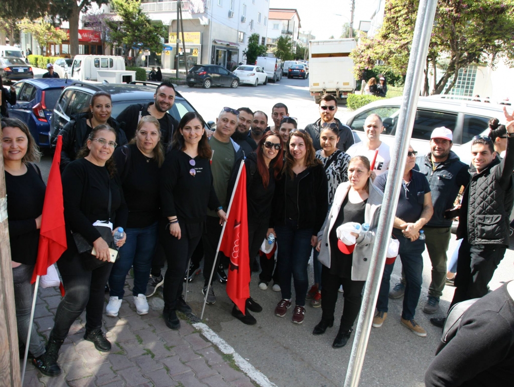 Çalışanların dünkü grev ve eyleminden ilginç kareler galerisi resim 10