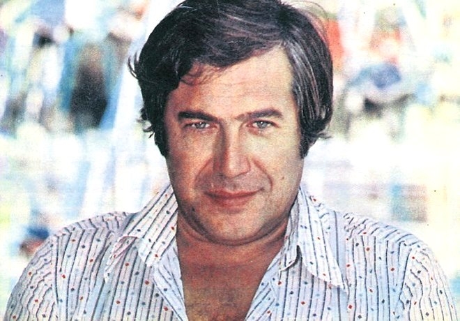 Tanju Okan'ın 'kadınım' şarkısını kime yazdığını biliyor  galerisi resim 2