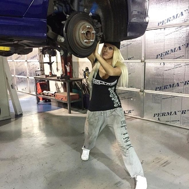 Araba tamircisi olduğunu duyan şaşıp kalıyor galerisi resim 18