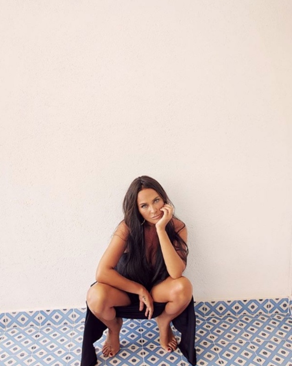 Hülya Avşar'ın tenis kıyafeti sosyal medyayı salladı! galerisi resim 6