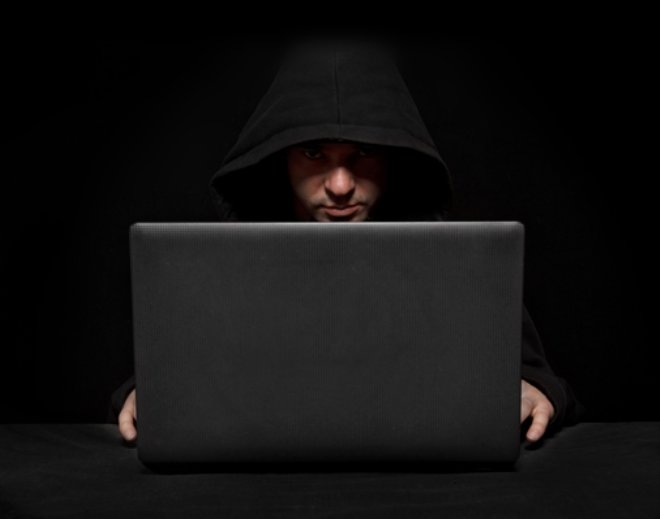 Cinsel içerikli sitelere giriyorsanız dikkat! Ön kameranız hacker'l galerisi resim 4