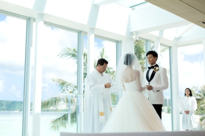 Gelin ve damat düğünün ortasında cinsel ilişkiye giriyor! galerisi resim 8