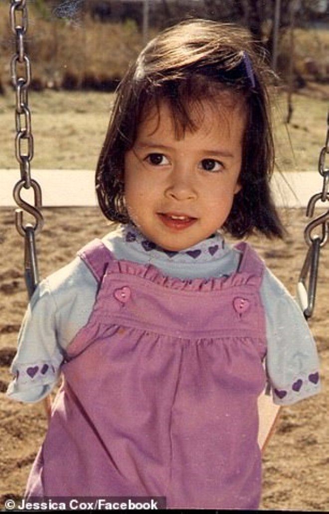 Doğuştan elleri olmayan kadın ayakları ile uçak kullanan ilk pilot oldu! galerisi resim 8