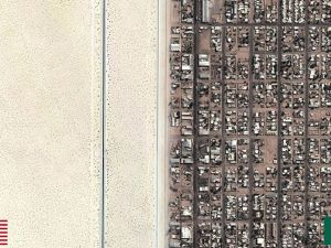 Dünya'daki sınırlardan ilginizi çekecek fotoğraflar