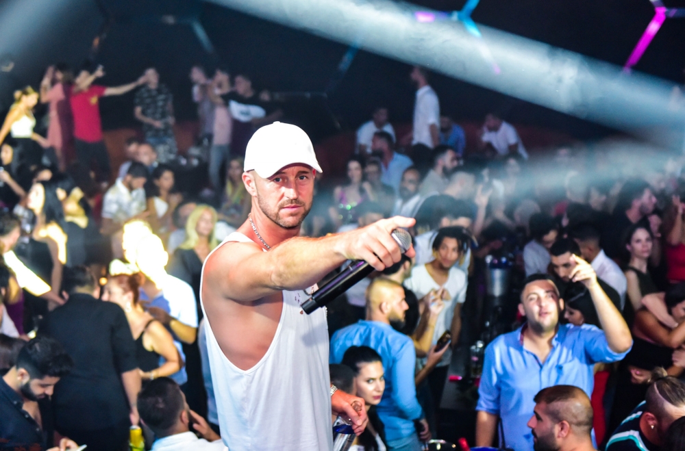 Thornes Ckub'ta yer yerinden oynadı galerisi resim 5