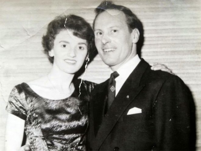 96 yaşındaki İkinci Dünya Savaşı gazisi eşcinsel evlilik yaptı! galerisi resim 1